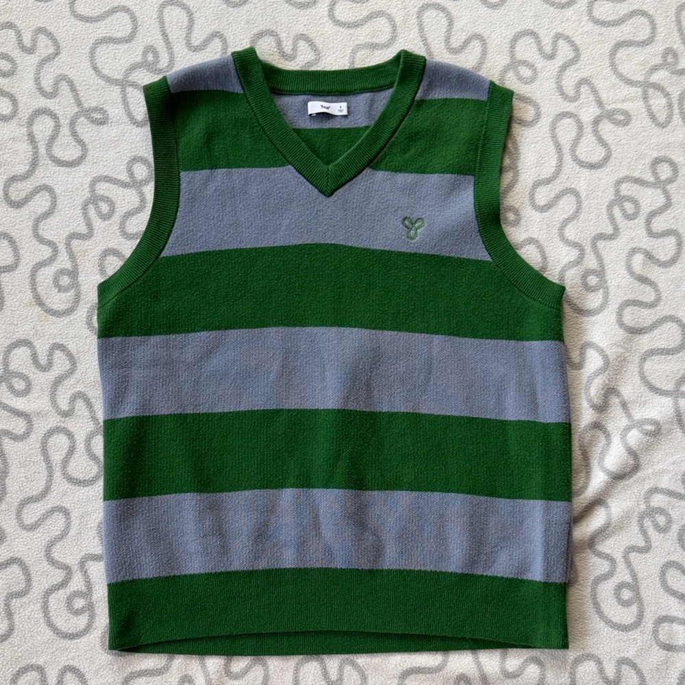 Aritzia Tna Striped Sleeveless Sweater